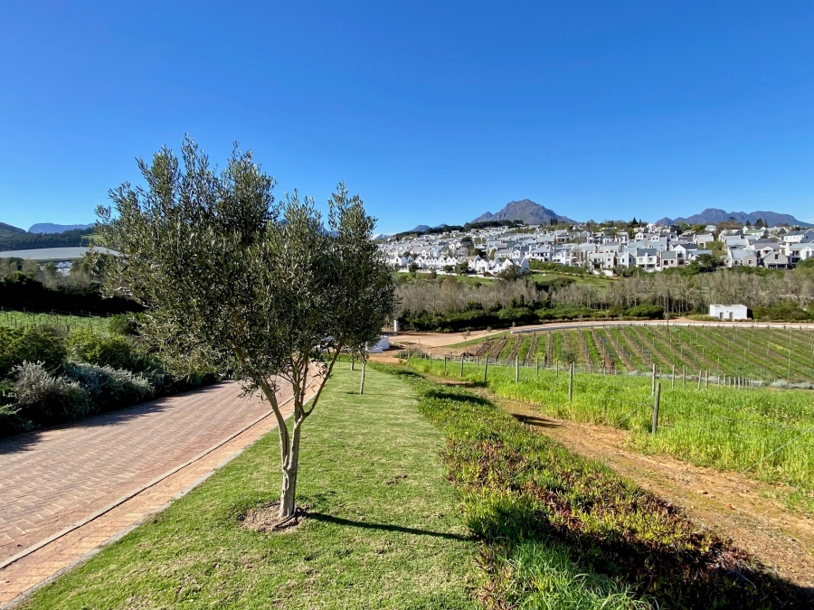 4 Bedroom Property for Sale in Weltevreden Hills Estate Western Cape